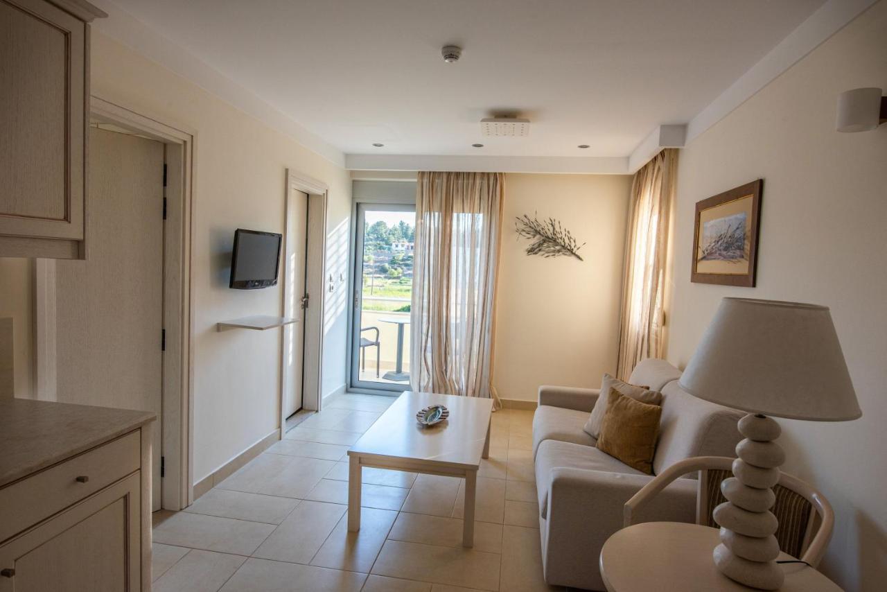 Almiriki Chios Rooms & Apartments Líthion Exterior foto